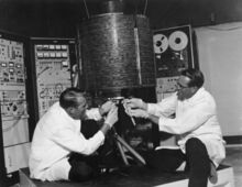 File:INTELSAT I (Early Bird).jpg