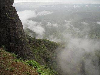 Image from Dukes nose Pali side