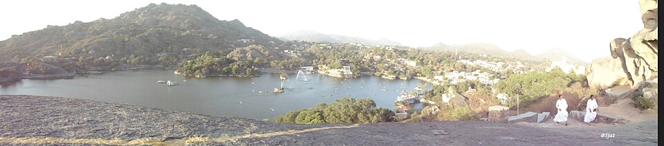 Nakki Lake