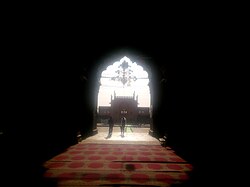 Taj-ul-Masajid inside