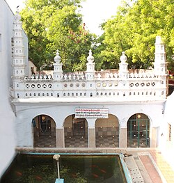 Maqbara.jpg