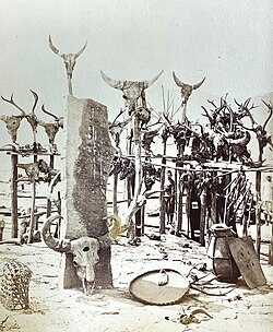 Vanhnualiana's tomb by R.G. Woodthorpe