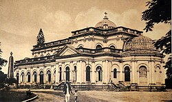 St. Mark's Cathedral, Bangalore is an example of the English Baroque style in India.[187][188]