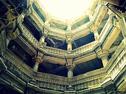 Dada Harir Stepwell