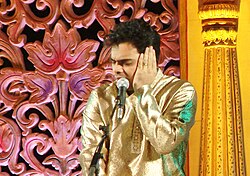 Deshpande singing in Vasantotsav in 2010