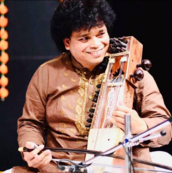 Farooque Latif Khan.png