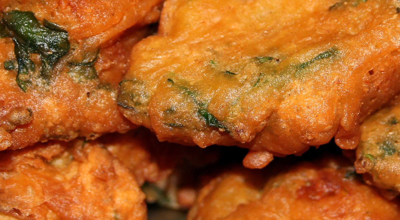 Close-up of pakora containing spinach