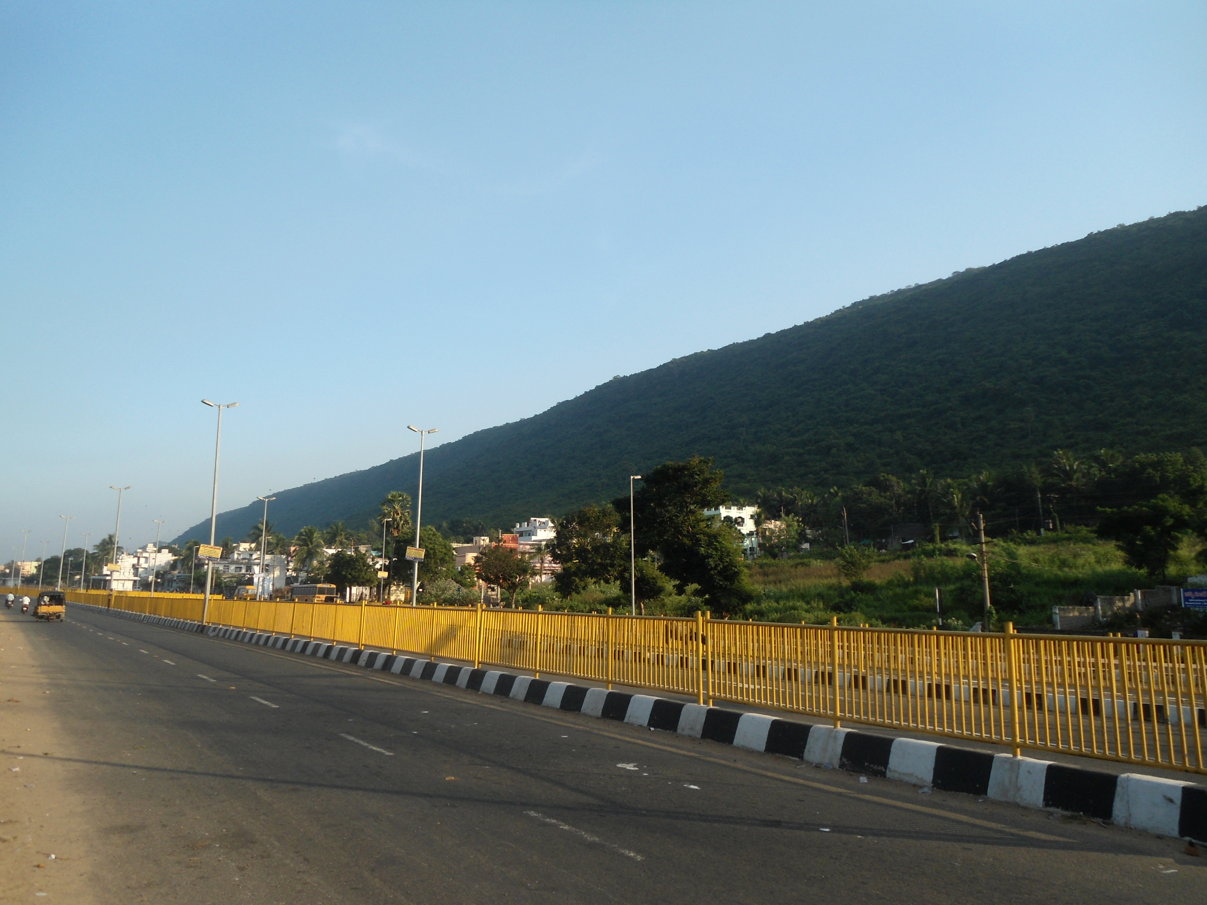 BRTS road at Arilova in Visakhapatnam.JPG