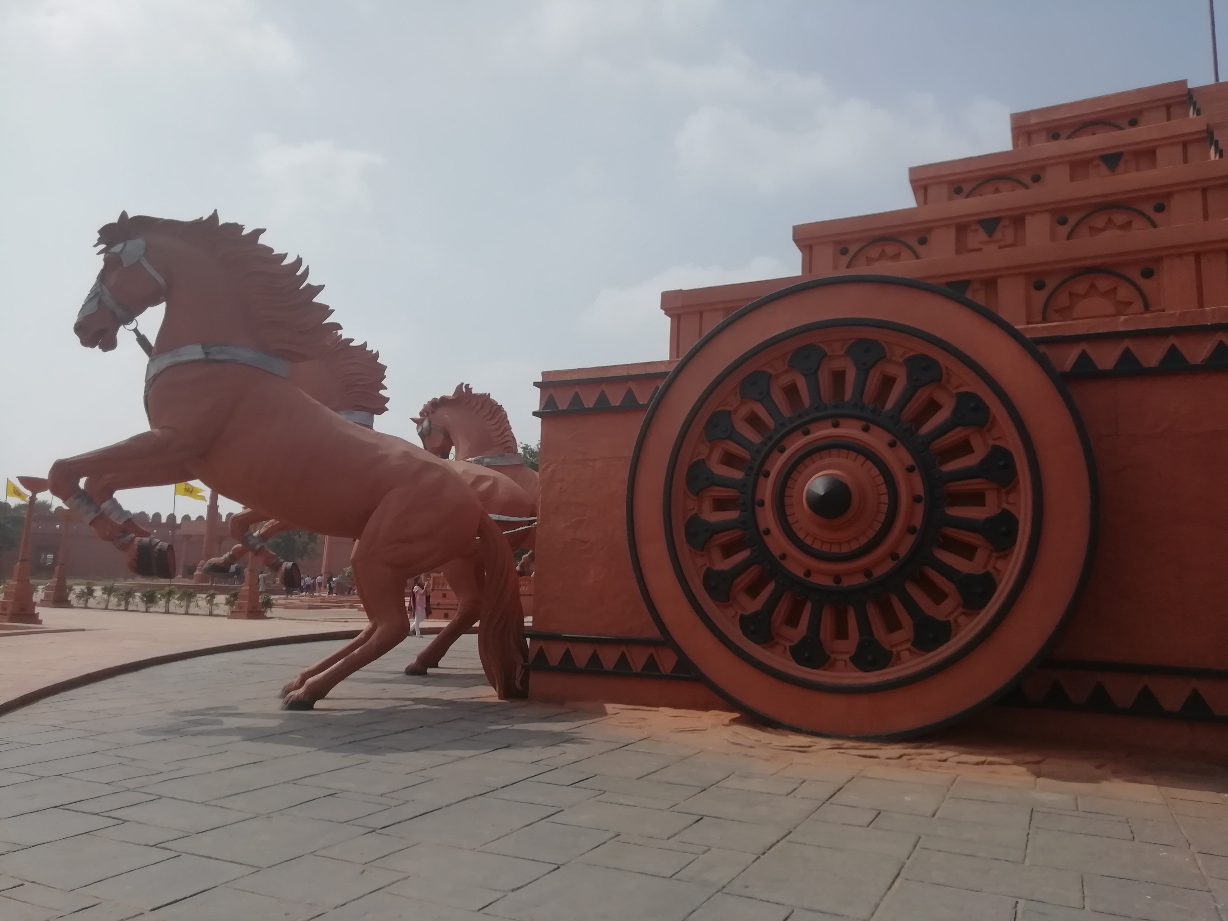 File:Bahubali Set in RFC.jpg