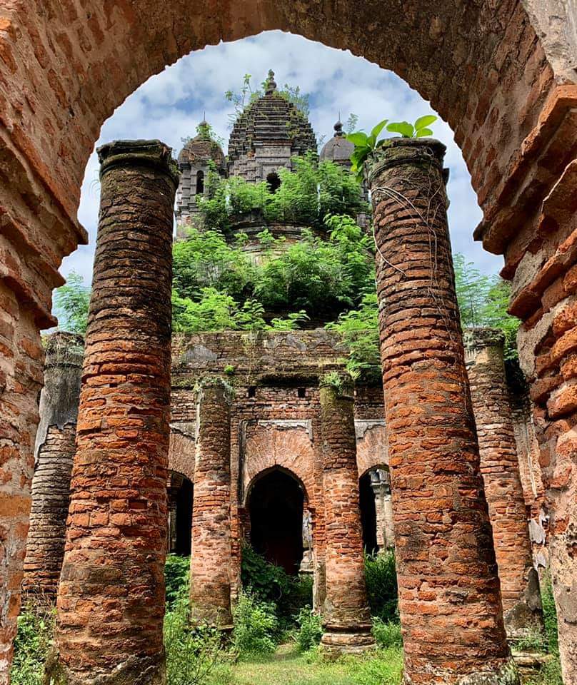 Ruins of Gopinath Navaratna Temple