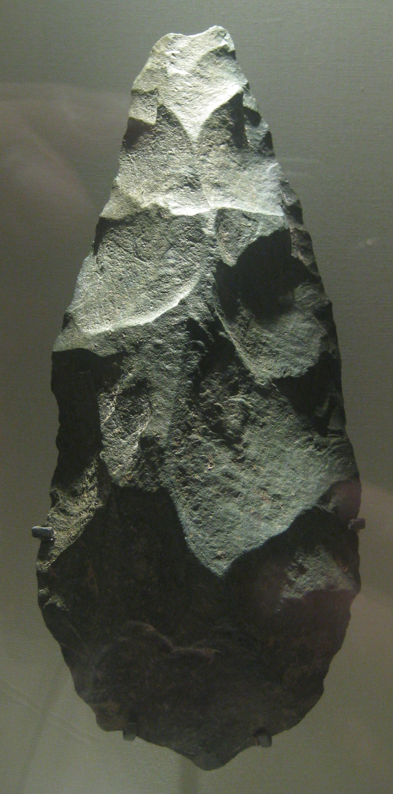 Room 2 – Handaxe, Lower Palaeolithic, Olduvai Gorge, Tanzania, c. 1.2&nbsp;million years BC