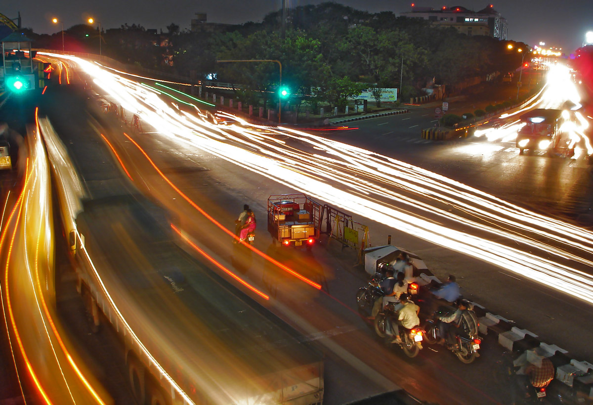 EVR Periyar Salai, an arterial road, begins near Fort station