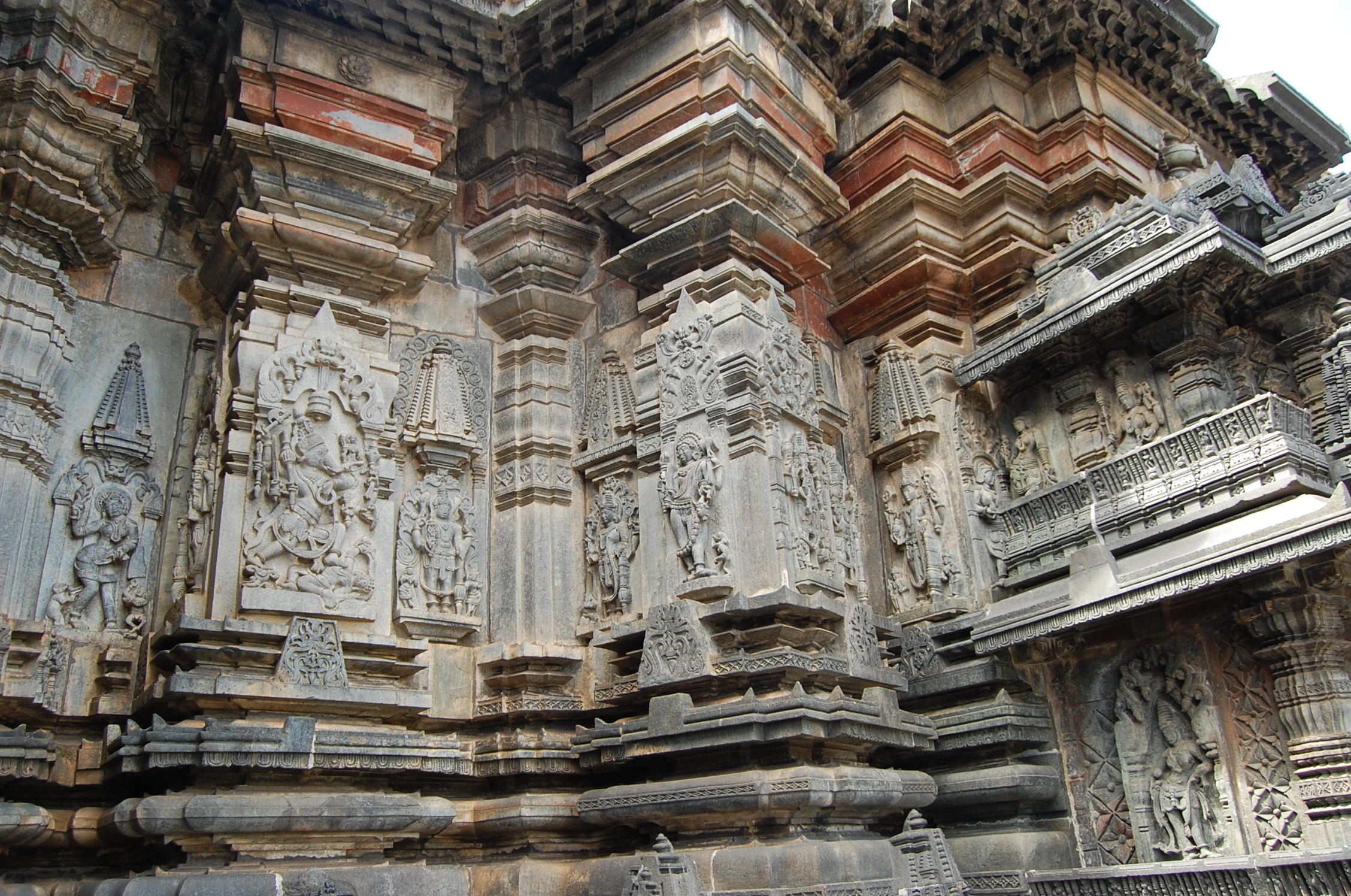 Shrine wall relief at Chennakeshava temple, Belur