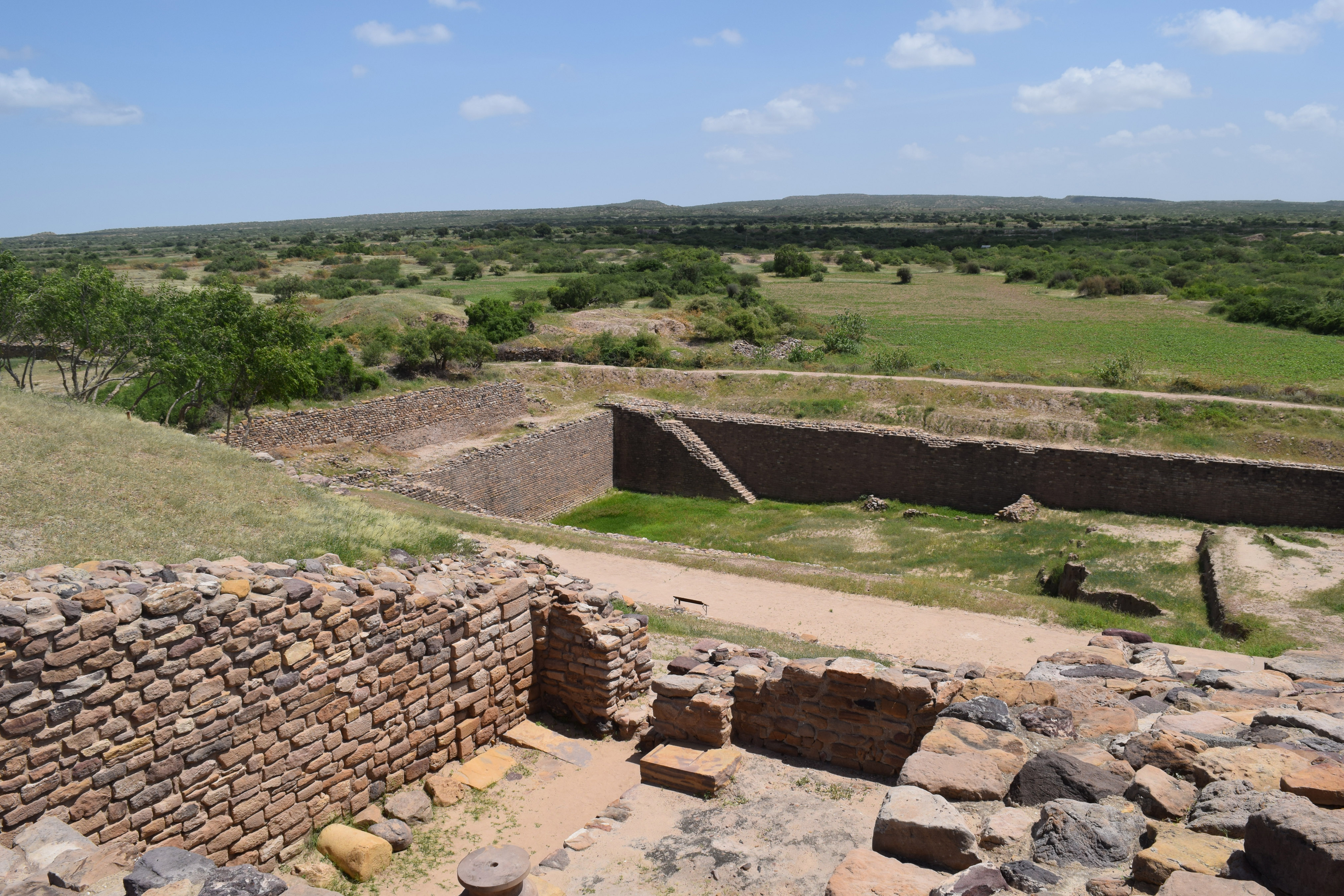 Dholavira, one of the largest cities of the Indus Valley Civilisation, with stepwell steps to reach the water level in artificially constructed reservoirs.[5]