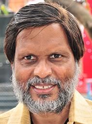 E.K. Vijayan.jpg