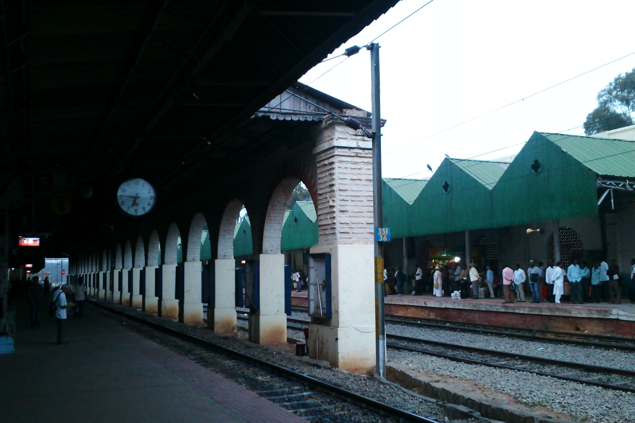 GKN Bangalore Cantonment Railway Station DSC 0732.JPG