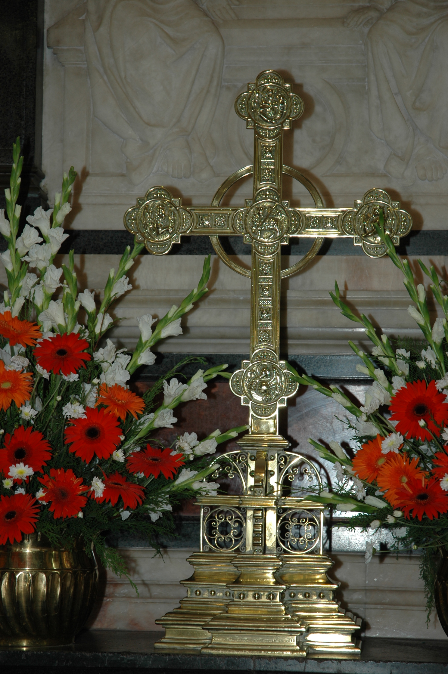 Main altar cross