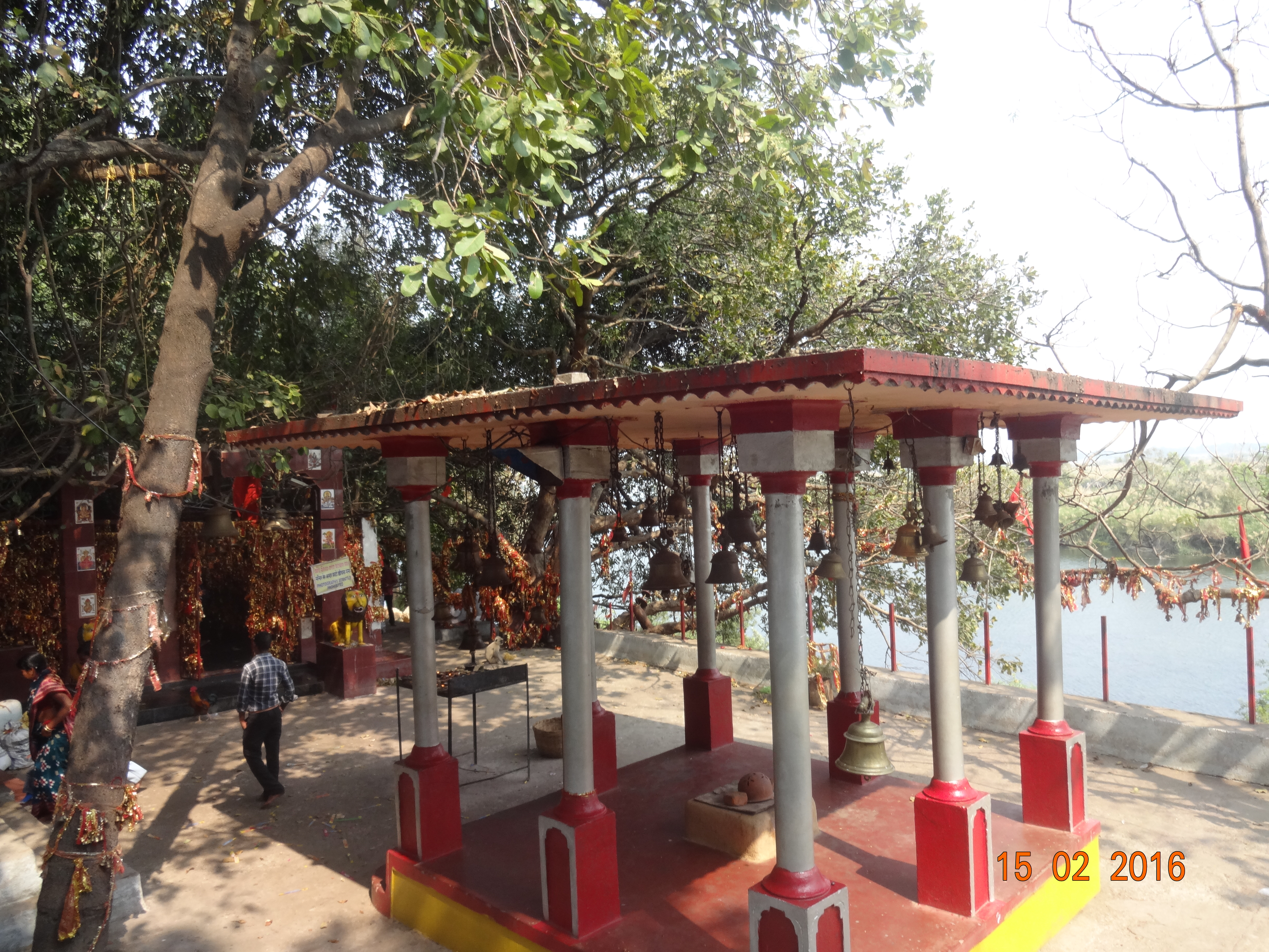 Ghanteswari Temple 02.jpg