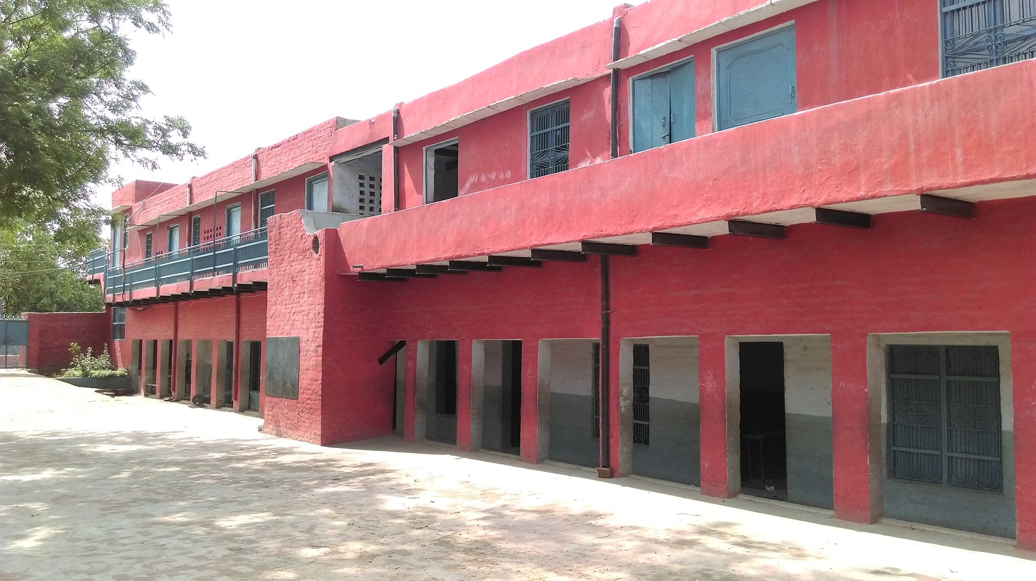 Hindu High School Matanhail.jpg