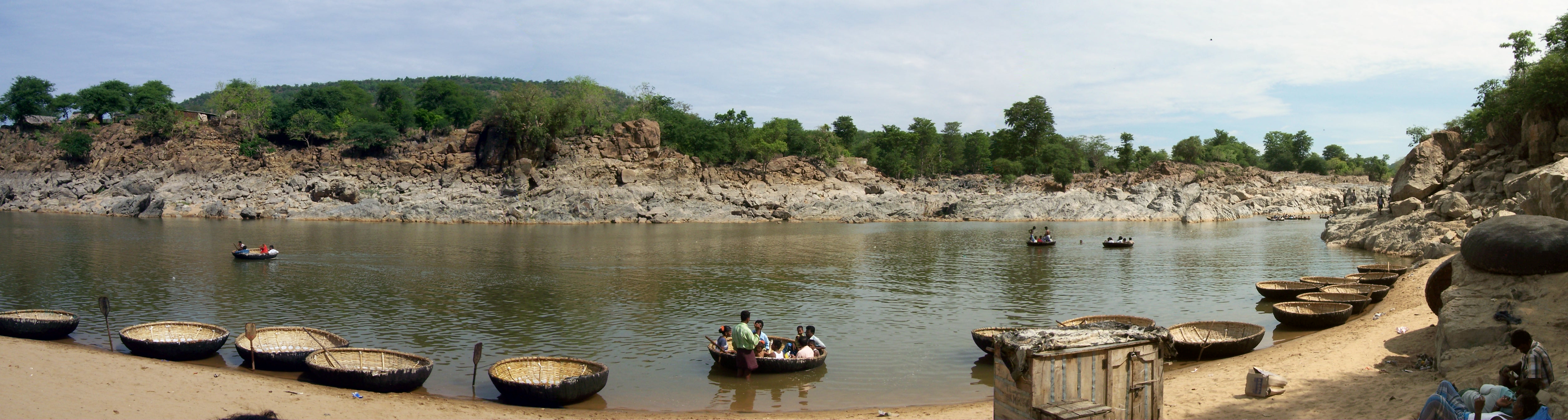 Area near Hogenakkal falls with the coracles beached for picnics