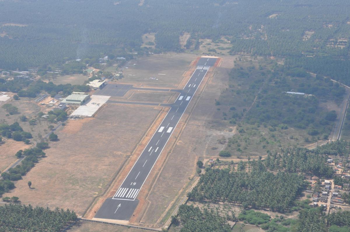 INS Parundu runway.jpg