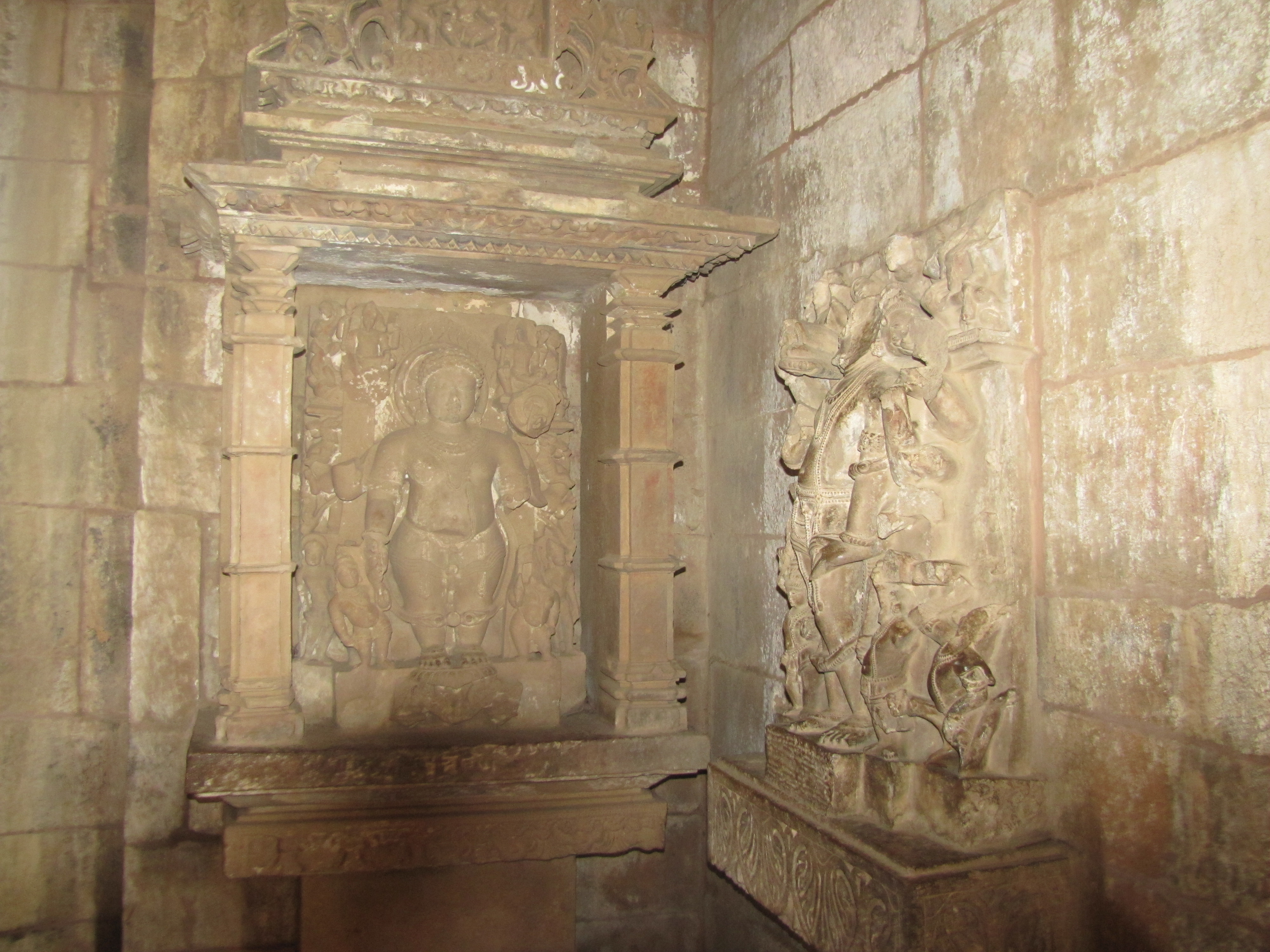Vamana sculpture (inside temple sanctum), Lakshman Temple, Khajuraho, India