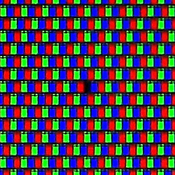 LCD (Triangular pixel geometry)