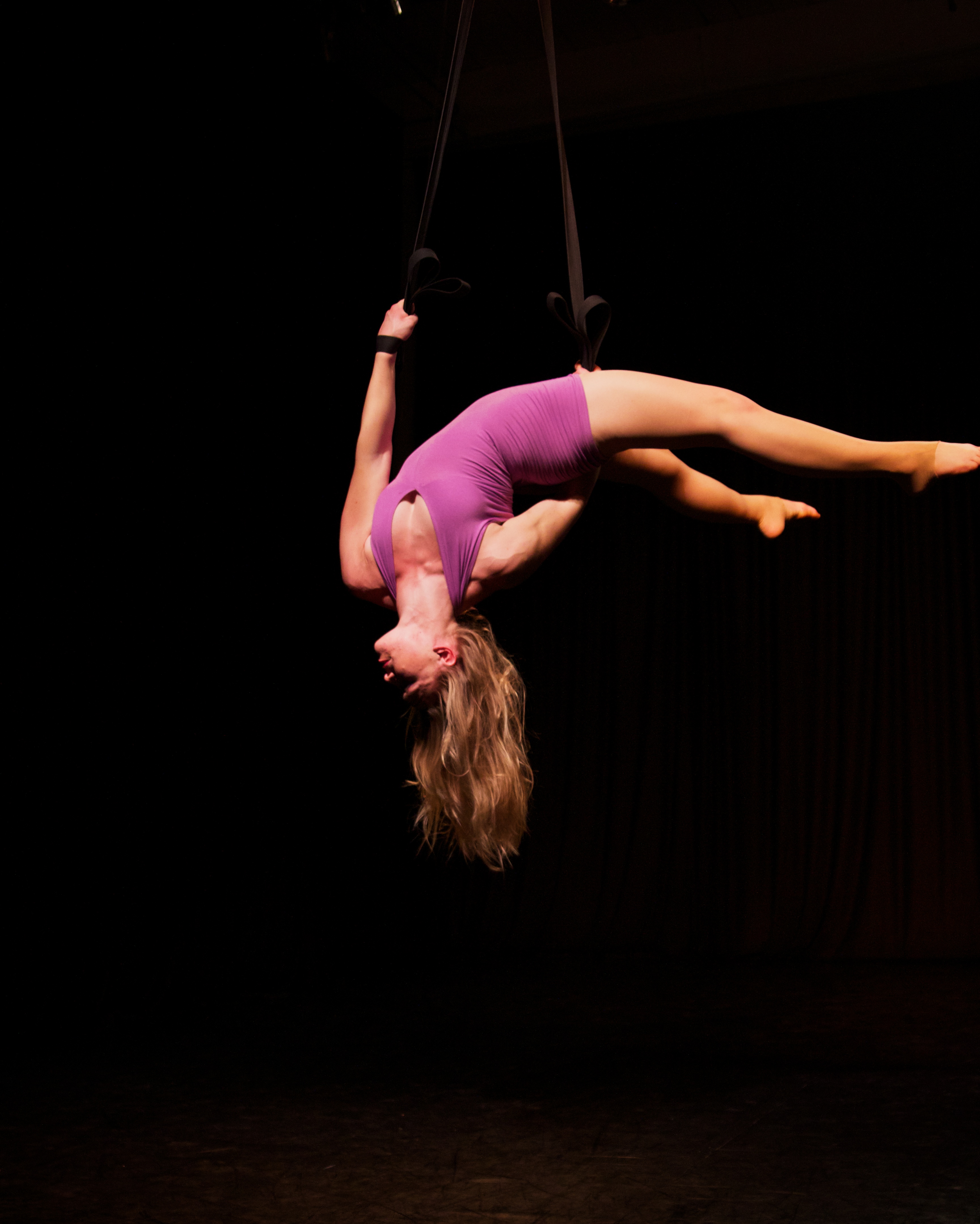 Leah Leor aerial straps.jpg