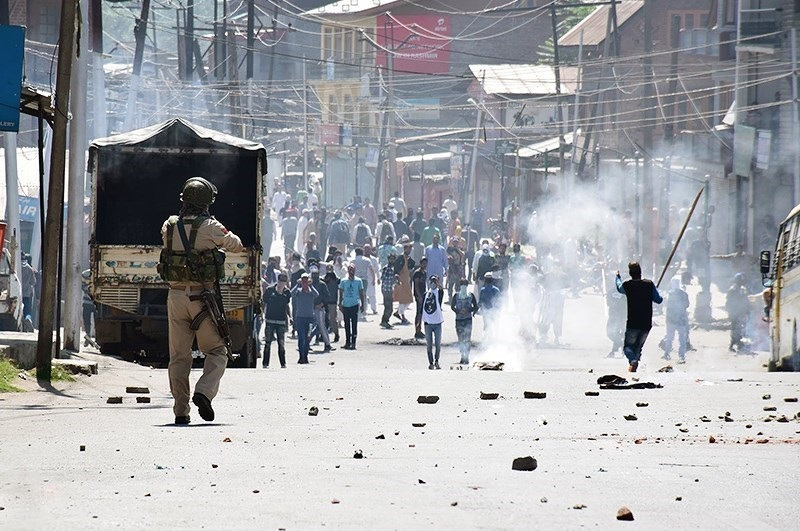 Police in Kashmir confronting violent protestors December 2018.jpg