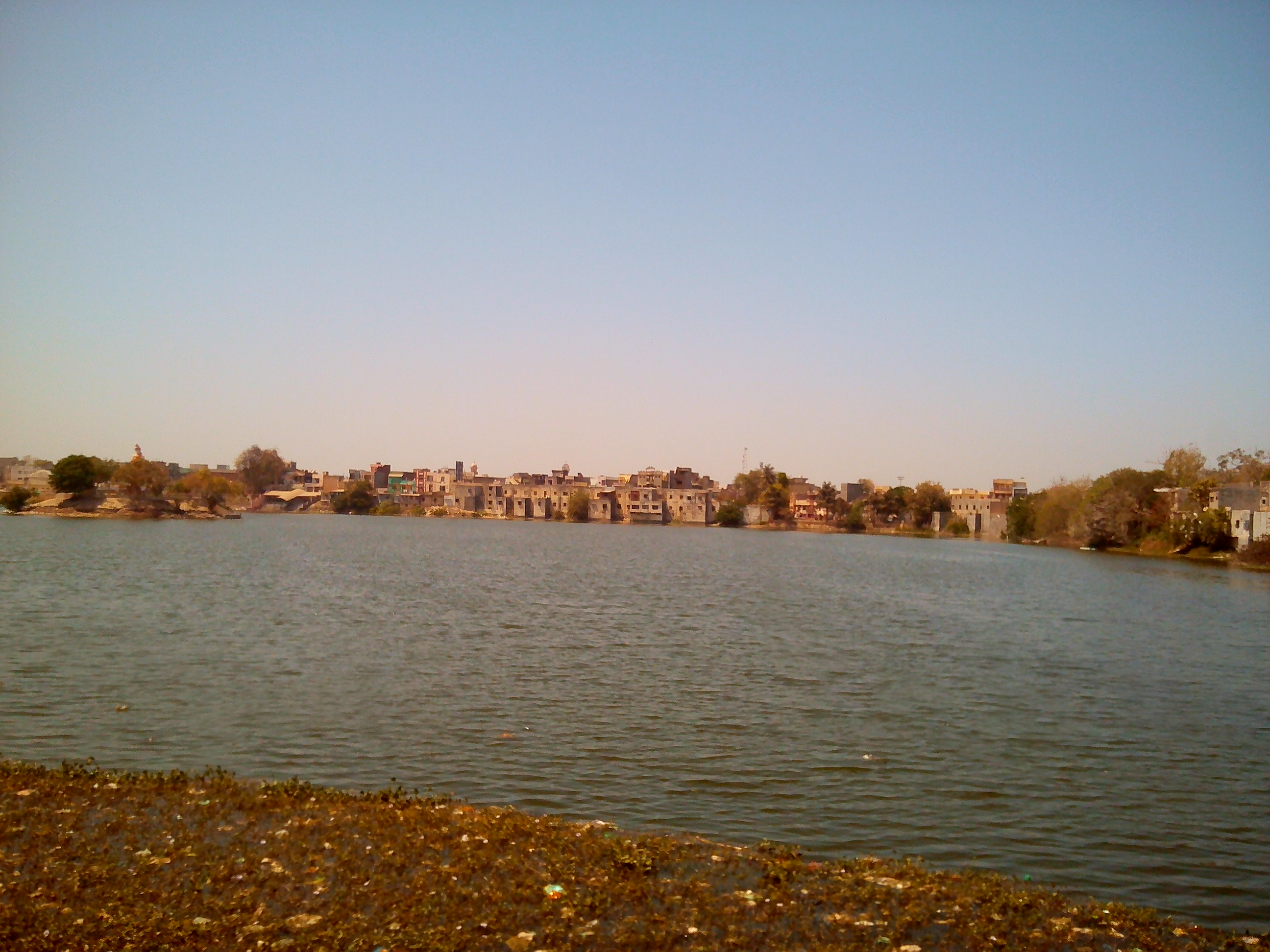 Ramsagar Lake Godhra.jpg