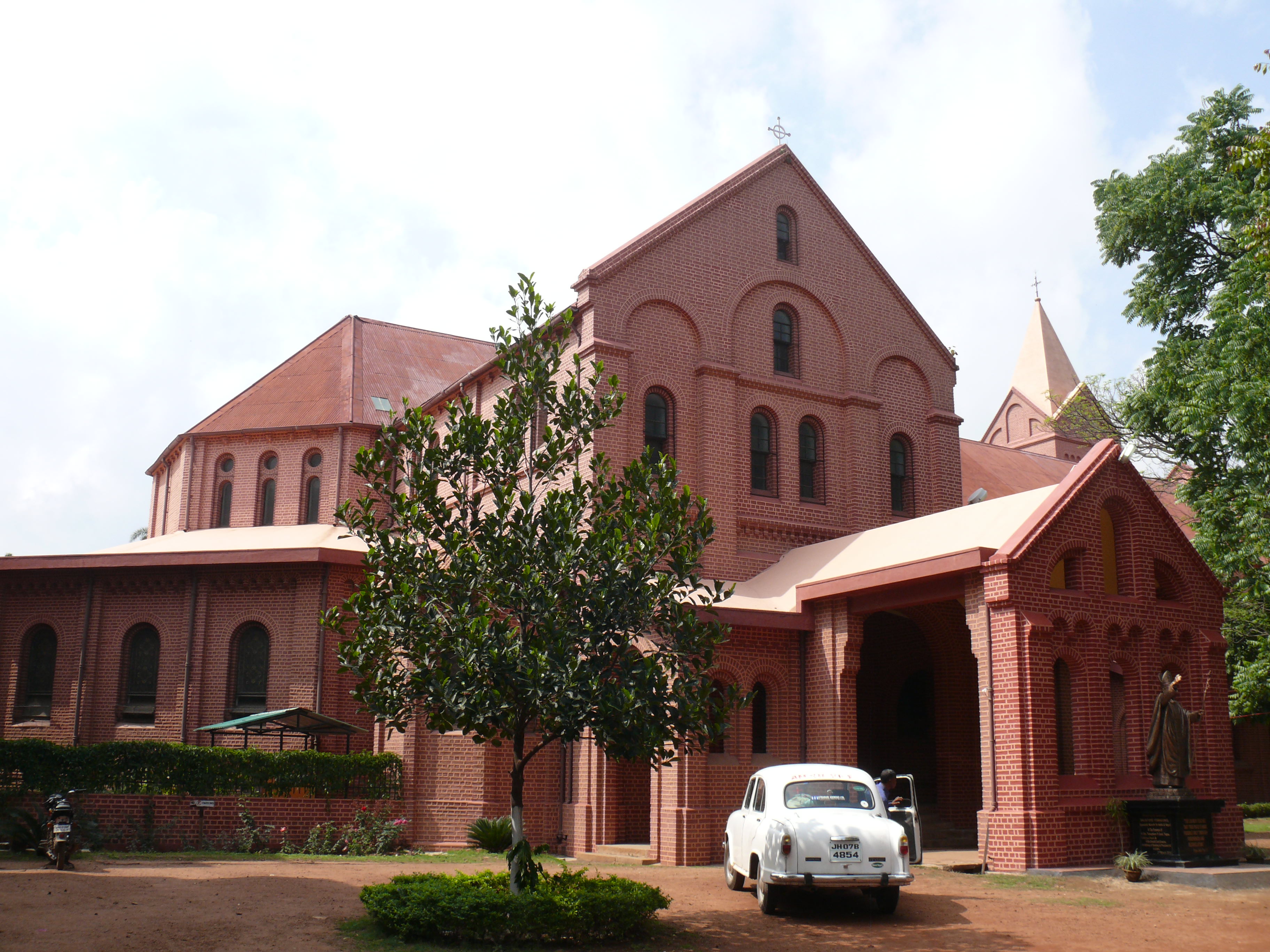 Ranchi - Cathédrale Sainte-Marie - 1.jpg