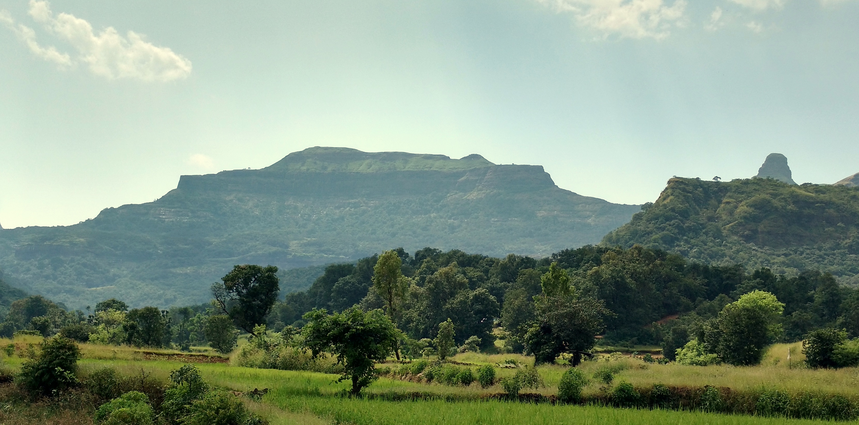 Ratangad fort from ratanwadi.jpg