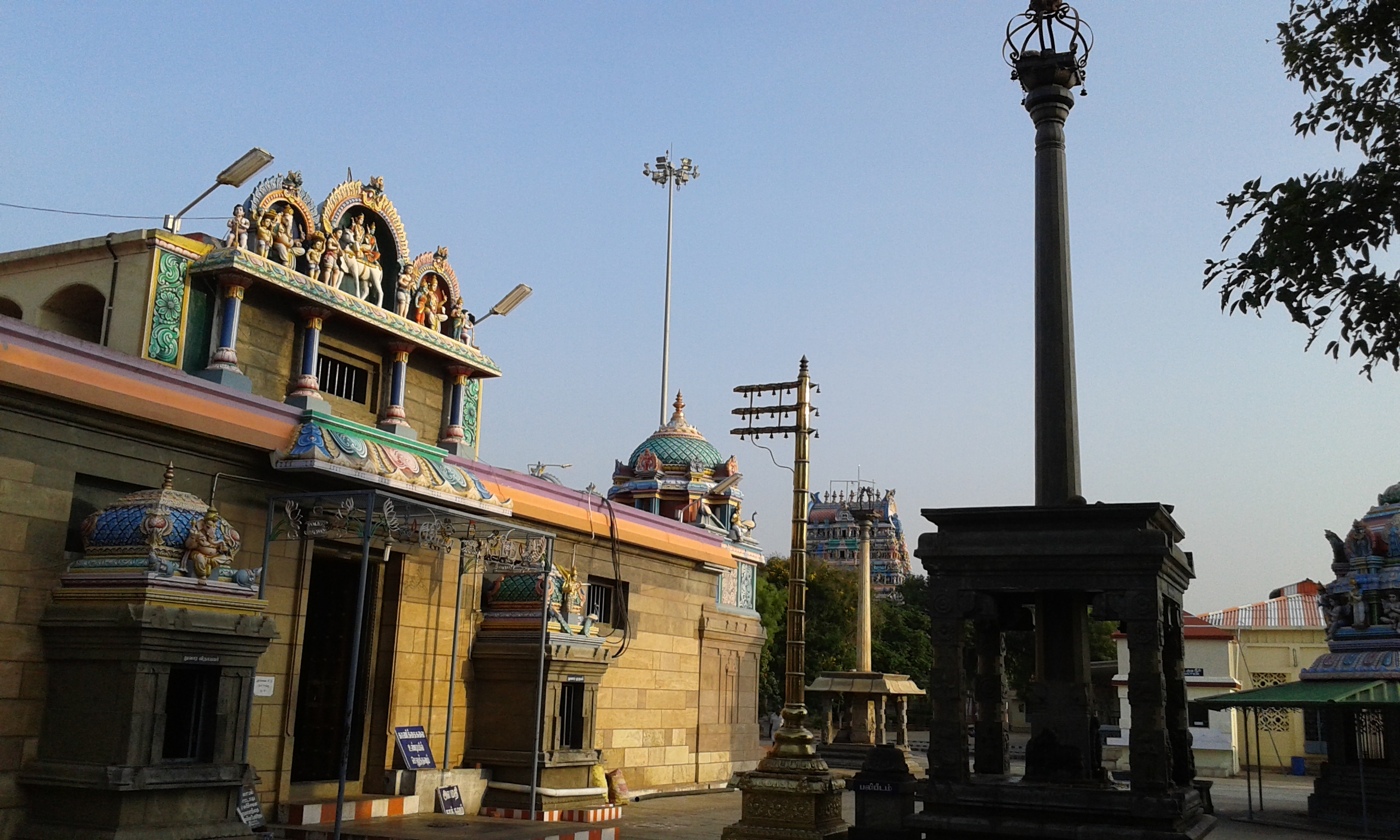 Entrance to Sangameswarar shrine