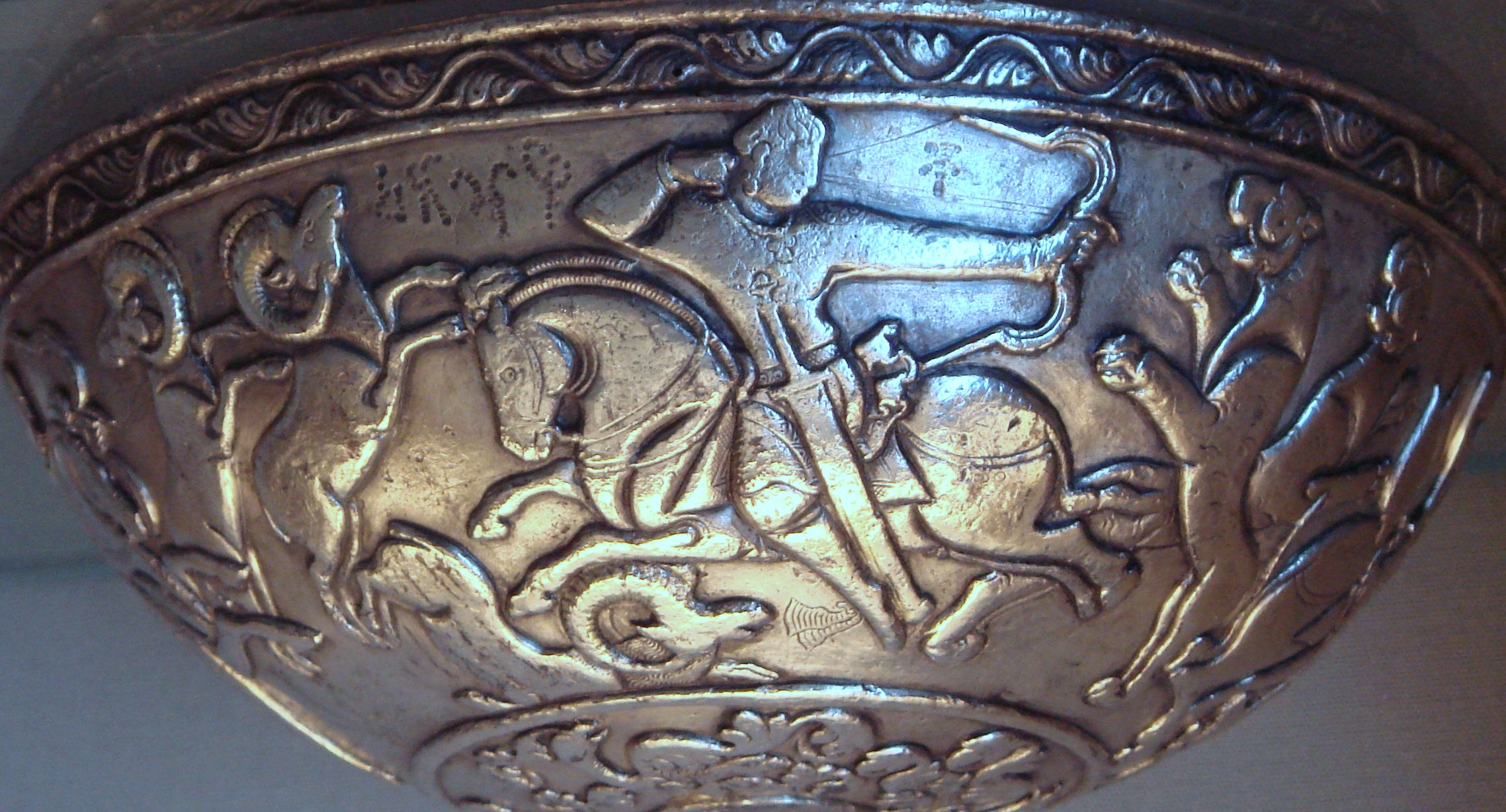 The "Hephthalite bowl", NFP Pakistan, 5th or 6th century CE. British Museum.[27]