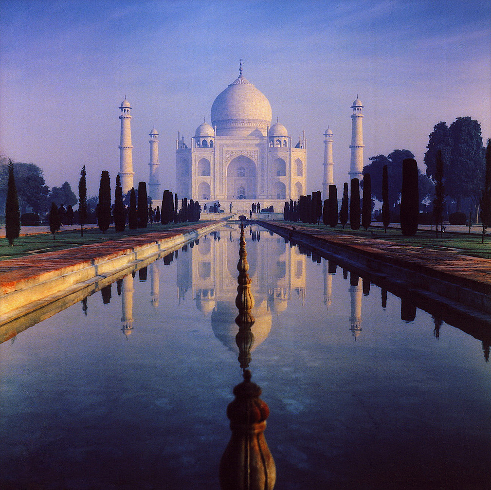 Considered to be an "unrivalled architectural wonder", the Taj Mahal in Agra is a prime example of Indo-Islamic architecture. One of the world's seven wonders.[159]