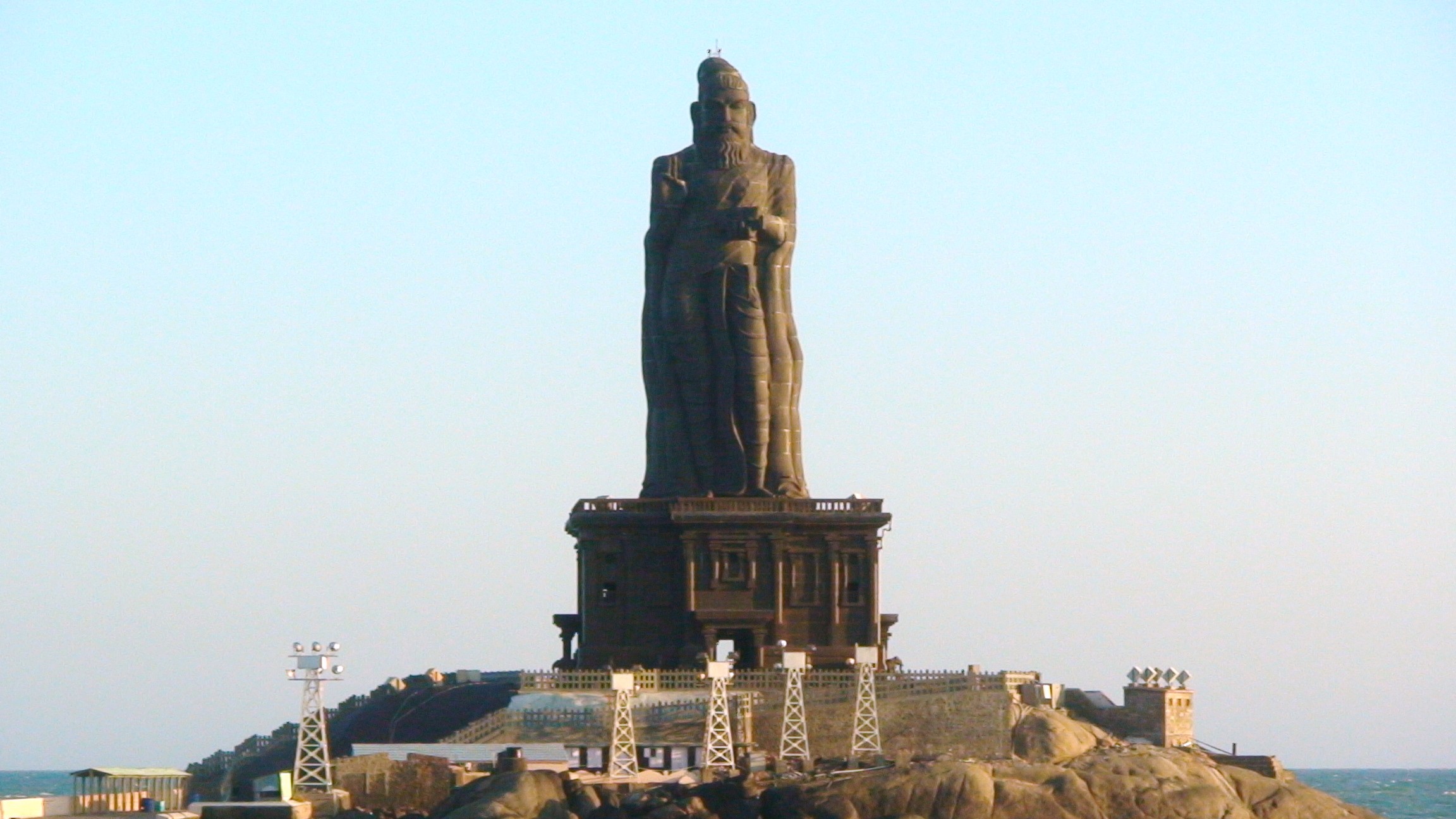 133-foot-tall sculpture (40.5 m.) of the Tamil poet and saint Thiruvalluvar Statue, in Kanyakumari, India.