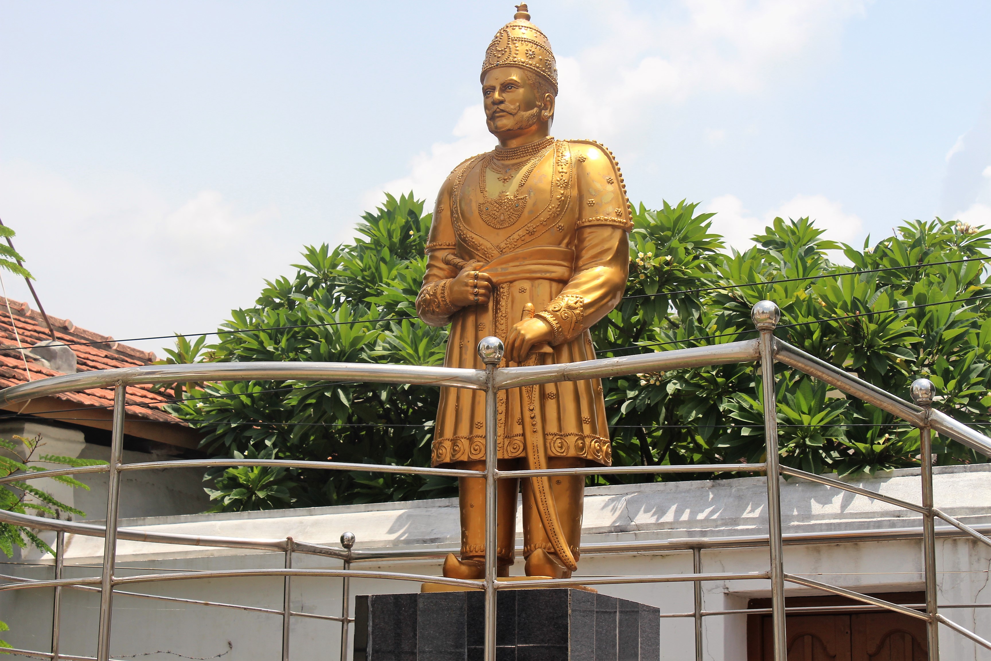 Venkatadri Naidu Statue at Fort in Amaravathi.jpg