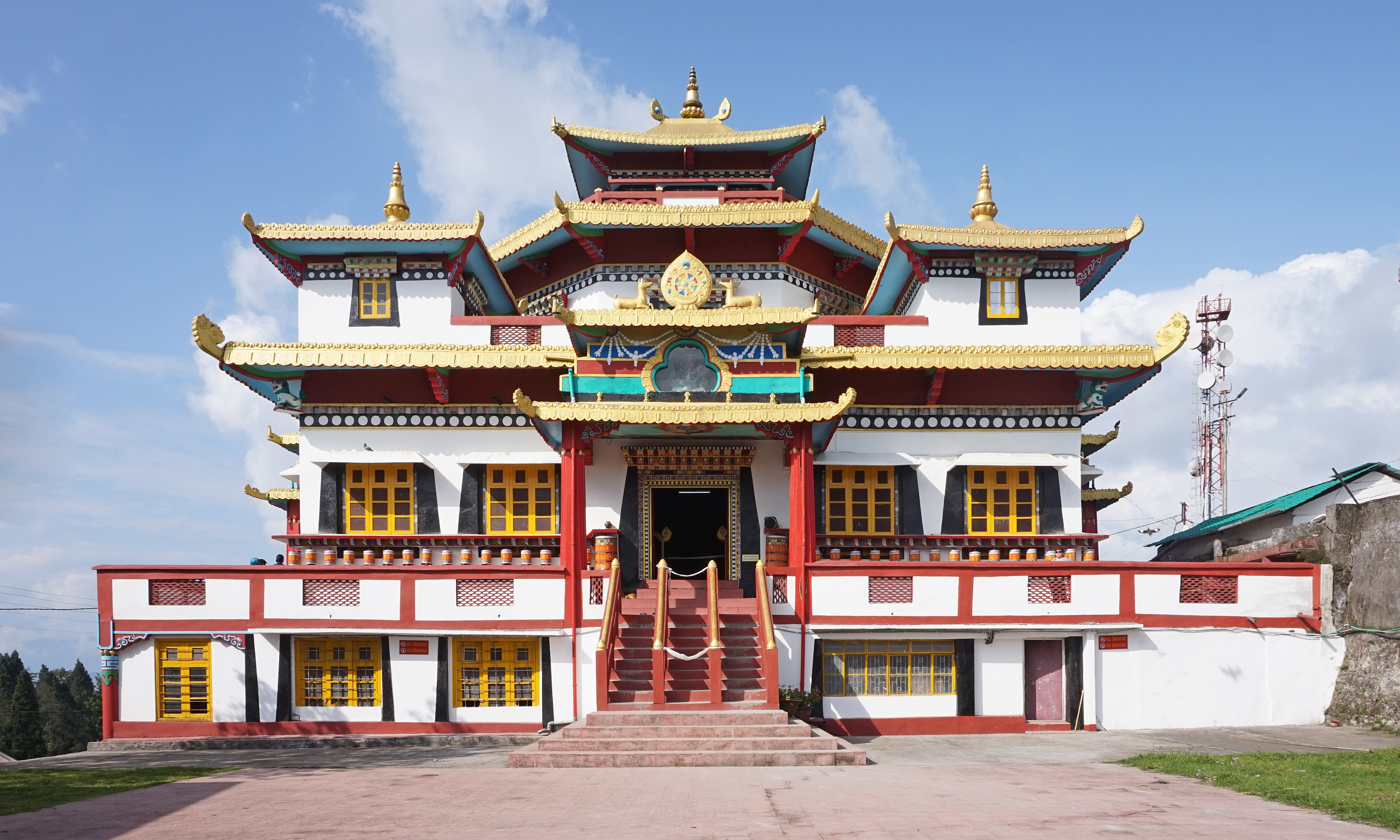 The Zang Dhok Palri Phodang monastery atop Durpin Hill